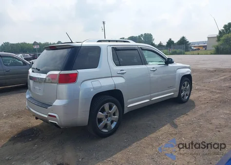 2014 GMC Terrain Denali z USA, uszkodzony, nr VIN 2GKFLZE30E6195657